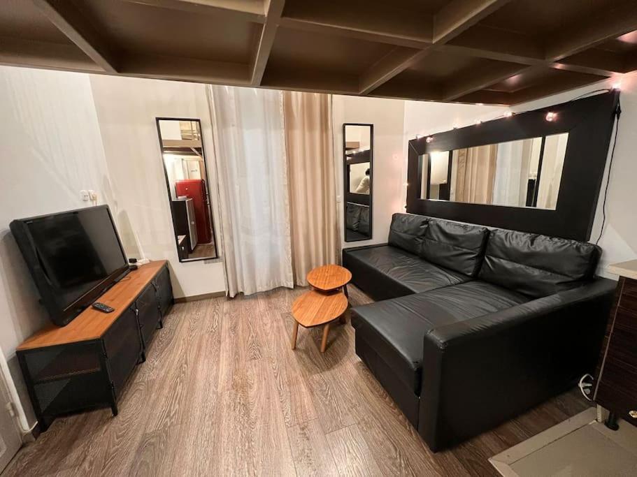 Studio Balcon Champs-Elysees - Hala 巴黎 外观 照片